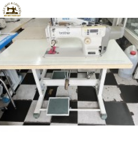 MÁY MAY ĐIỆN TỬ NHÂT CŨ BROTHER S-7000DD-303A
